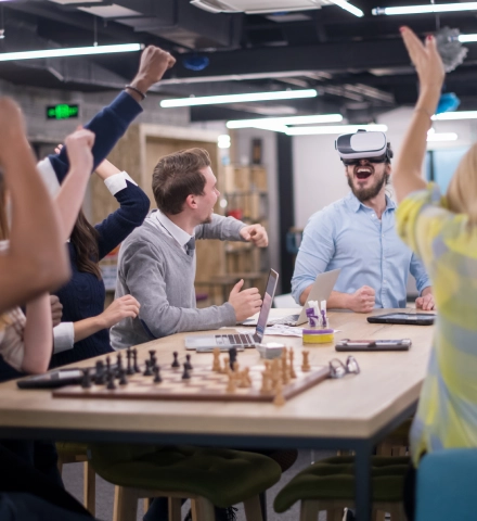 İş ve Hobiler Bir Arada: Vakıf Katılım’da Sosyal Etkinliklerle Kişisel Gelişim